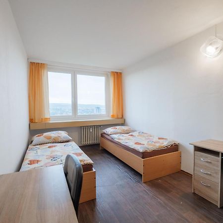 Hostel Tvm Tower Modrany Praha Exteriér fotografie